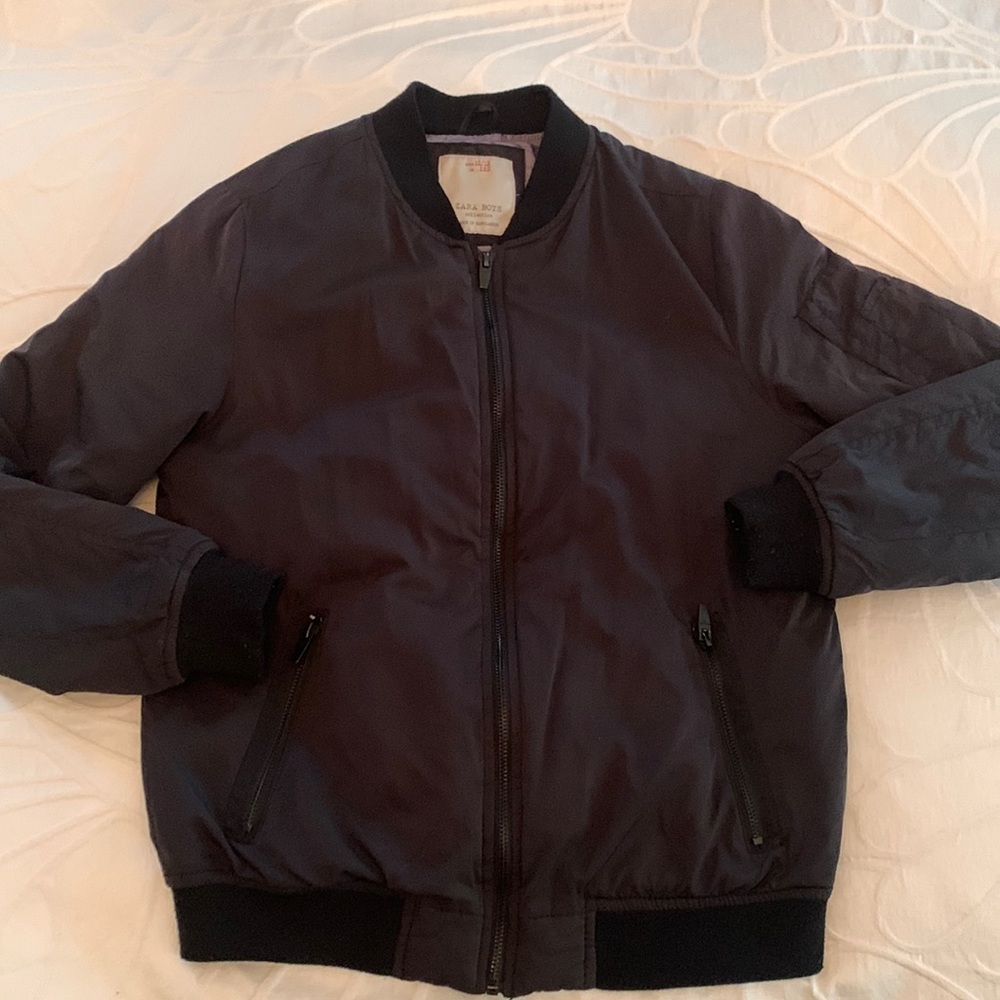 Zara Lightweight Puffer Bomber
